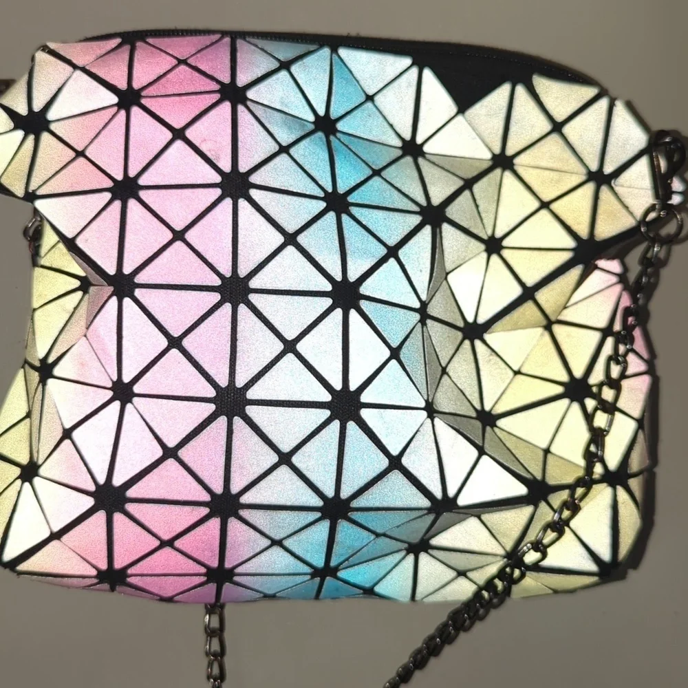 Bao Bao crossbody - Picture 6 of 8